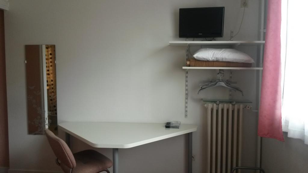 Central Hotel Saint-Priest  Extérieur photo